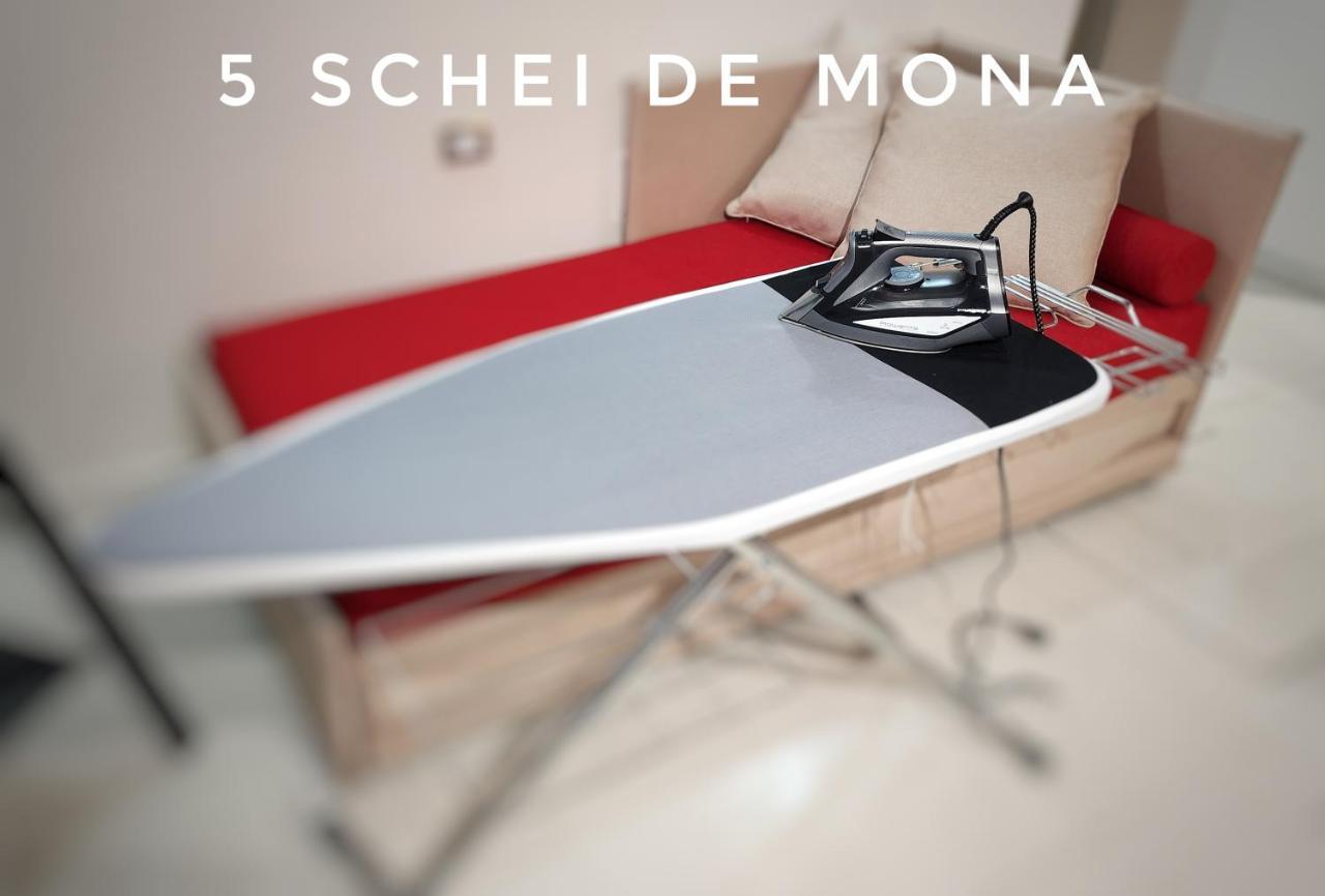 5 Schei De Mona: Venetian-style Concierge Service *